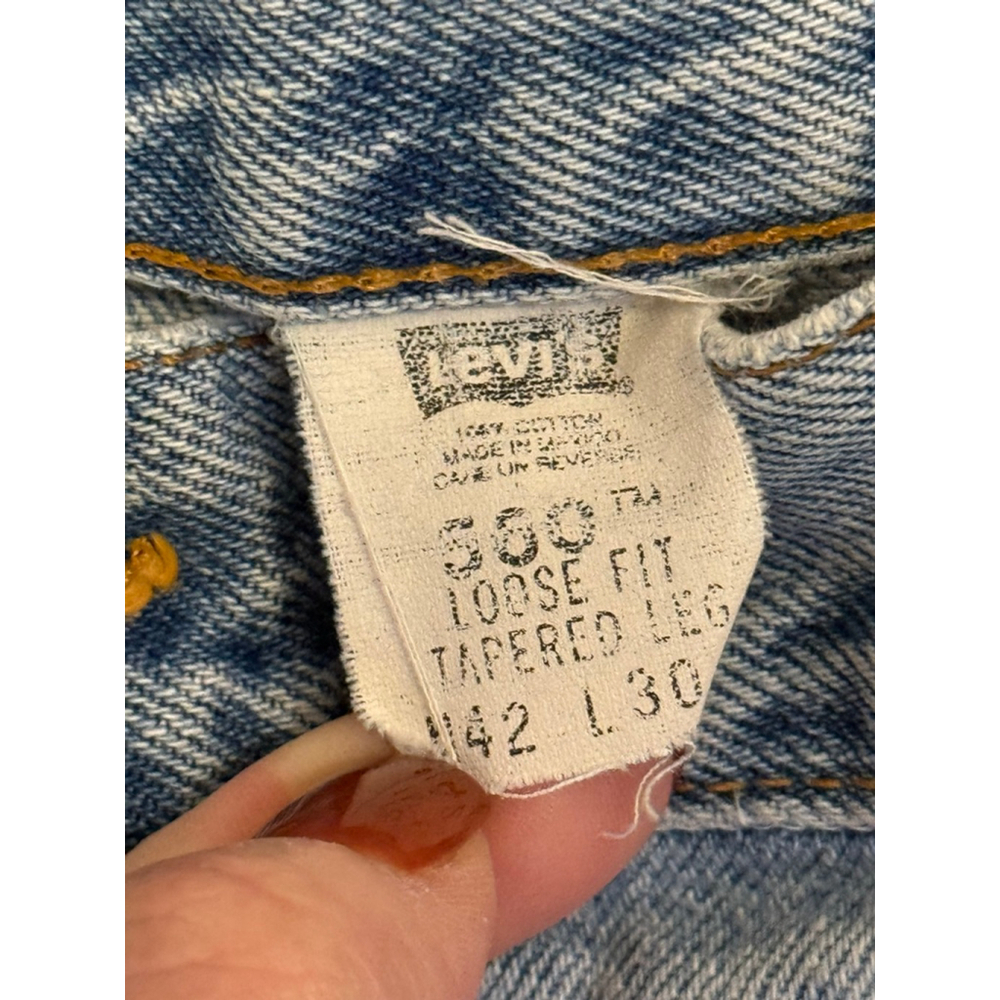 Vtg 90s Levi’s Men’s 560 Loose Fit Tapered Leg Jeans Light USA Made Sz 42x30​ - Picture 4 of 10